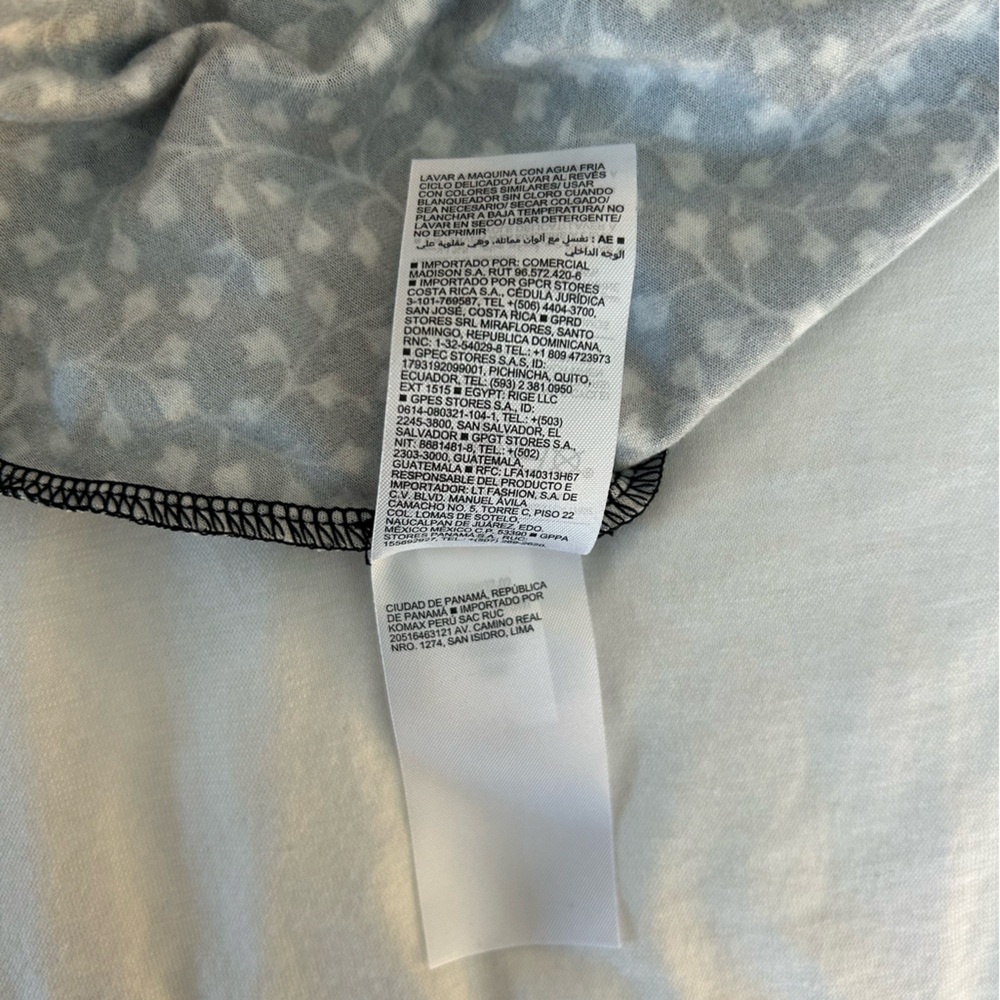 Old Navy Black and White Floral Long Sleeve Dress - Picture 10 of 10